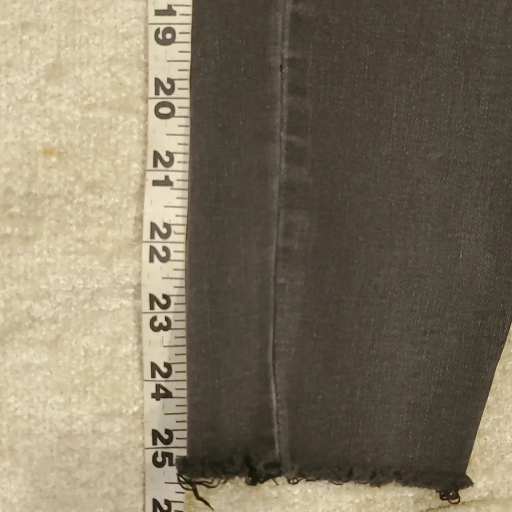 Kancan woman's gray black distressed crop stretch jeans size 27 - Picture 16 of 16